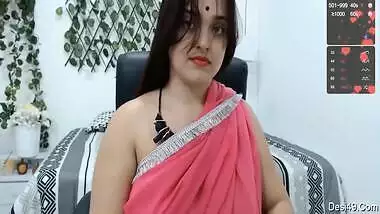 Today Exclusive- Sexy Desi Bhabhi Showing Her Boobs And Pussy On Cam Show