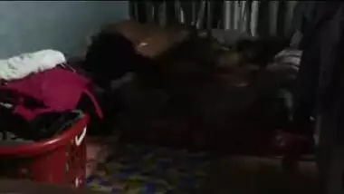 Would love to see her pussy, ass and thighs