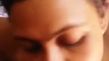 Ankita bhabhi from Bangladesh sucking lund