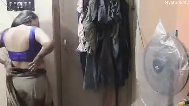 Loverboy fucking his girlfriend and surprisingly her sexy bhabhi join with them!! Indian Threesome