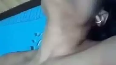 Hot MMS video of amateur Desi couple that has a XXX quickie close-up