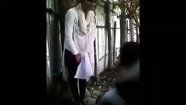 Hidden web camera catches a lascivious college cutie giving a kiss and having outdoor fun