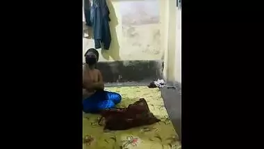 Tamilsex video of an non-professional gal having pleasure with her horny boyfriend