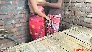 Young Desi Ladke Ne Bhabhi Ko Akela Bula Kar Pel Diya Hindi Audio