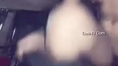 Desi finds a place to brag about tits and pink vagina in porn video