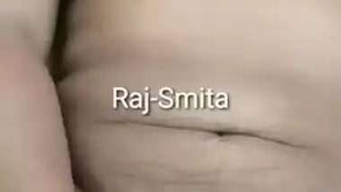 Mature fatty Bhabhi has cunt banged by Desi hubby in XXX home video