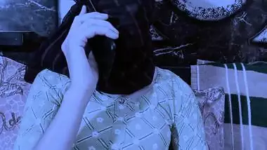 Pakistani Girl Ne Bihari Nokar Ka Mota Lund Dekh Kr Apni Chut Me Lund Le Full Hd Hindi Clear Audio Desifilmy45 - Li Ya