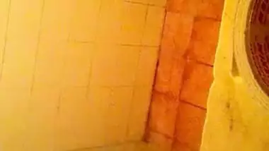 Girl spying on her stepmom having nude bath