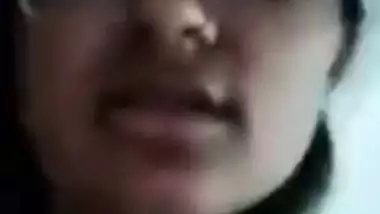 Desi maal shows boobs on video call to boyfriend