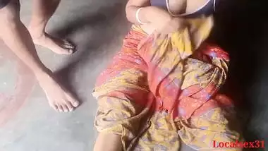 Bengali village whore pleases her Desi man with outdoor XXX fucking