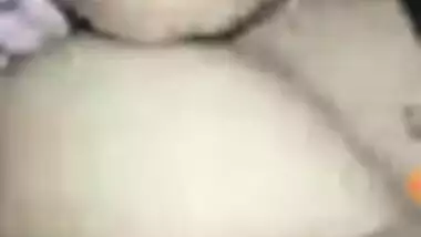 Guy jerks off during porn video call with the dirty-minded Desi wench