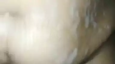 Big boobs desi swinger bhabhi nude bathing hubby recording n fingering