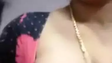 Married Desi minx is in a porn mood so she demonstrates tits and pussy