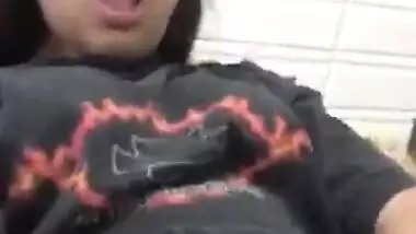 Indian porn video of an amateur girlfriend finger fucking her pussy on cam