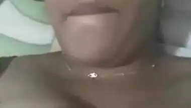 Desi bitch doesn't take off black bra to tease guys as long as possible
