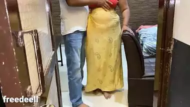 Real MMS video of Desi couple having XXX quickie in the hotel room