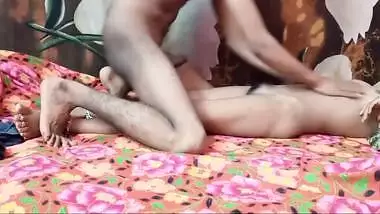 Desi Lndian Ki Chudai Desi Bhabhi Fucked By Devar Fucking Bhabhi - Devar Bhabhi