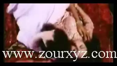 eilek mallu girl seduced and enjoyed by hot guy in interview in mallu