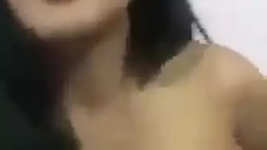 Teen Indian feels good flaunting XXX tits and pussy in sex performance