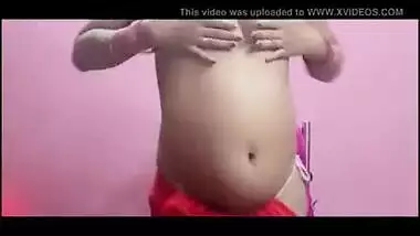 Sexy webcam show by in nature's garb Desi Bhabhi for online boyfriend