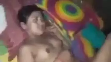 Fatty Desi XXX wife gives pussy to her fucker on camera in MMS video