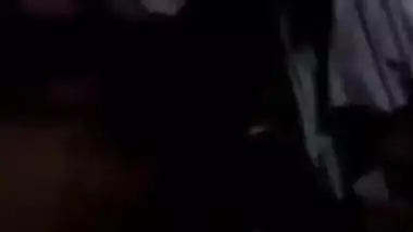 Desi slut shows off boobies and gives a XXX blowjob to the cameraman