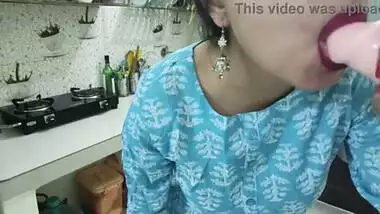 Desi Indian stepmom fucked very hard in kitchen full hindi video big boobs stepmom