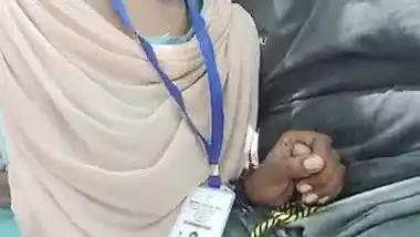 Tamil IT executive sucking dick of BF in park