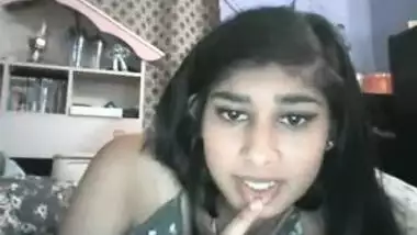 Amateur Indian teen poses naked on webcam in this amazing porn clip