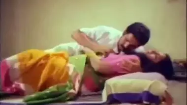 Desi Bhabhi, Indian Aunty And Desi Aunty In Indian Tamil Bhabhi Left Unsatisfied