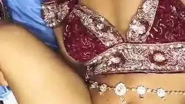 A sexy Tamil girl gets fuck by a foreign guy in NRI porn