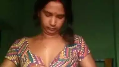 Desi MILF is tired of being good so she gets naughty showing XXX boobs