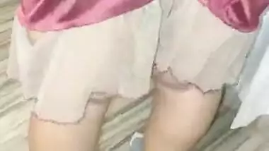 Desi bhabhi INDIAN KERALA BBC dating with Mallu aunty... BEAUTY of INDIAN Desi MILF Vol 3