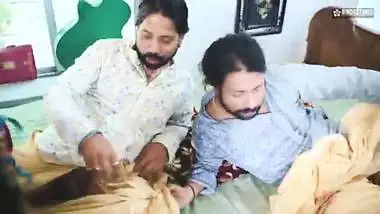 Desi Tharki Indian Jamindar Brothers Share their Four wives at the same Time For Real GangBang ( Hindi Audio )