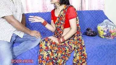 Sexy Indian Priya Bhabhi Teaches Devar Ji How To Do Fucking For The First Time