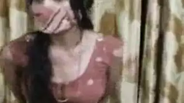 please say who is she or which movie ??? super hot desi for handjob