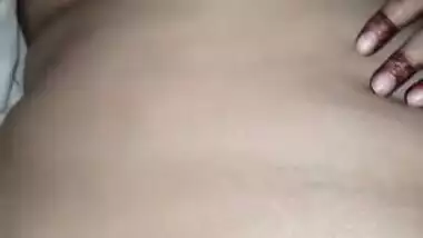 Lover of fatty Desi woman is filming XXX hole while she is sleeping