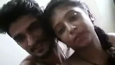 Indian fellow during XXX sex makes pause to share kisses with cute GF