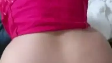Desi wife with huge yummy ass gets her cunt XXX drilled in doggy