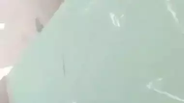 People catch a young couple fucking in desi sex MMS