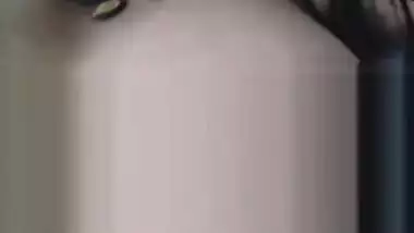 Desi girl with black eyes sings and exposes sful XXX vulva and boobs