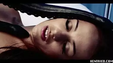 Real life hentai - Alien cum in 77 pound girl mouth, creampie her and make her squirt