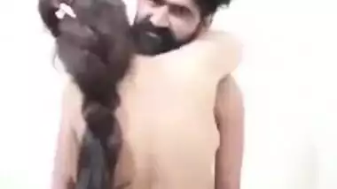 Desi XXX chick makes an MMS video on amateur camera in her dorm room