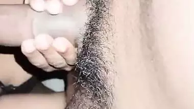 Horny guy drills his horny GF’s asshole in Indian anal sex