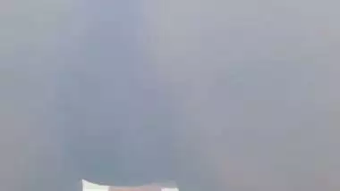 Chubby girl milking dick with handjob to lover viral sex