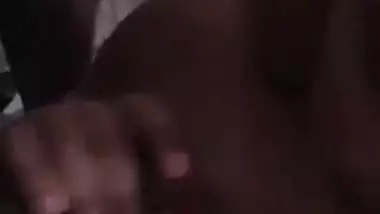 Sri Lankan Middle Age Girl Having An Secret Affair Got Fucked While Talking Nasty Things (Exposing her sluttiness) – Listen to the audio guys!