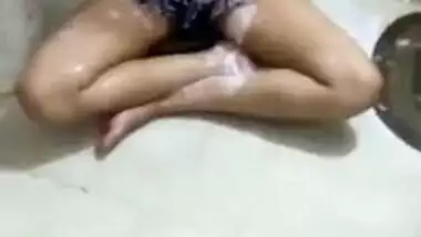 XXX pregnant Indian female always takes a shower before sex