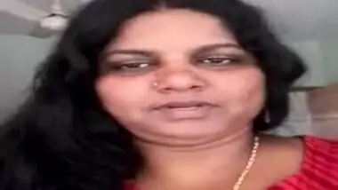 Natural Indian shuts herself up in room for a XXX striptease for sex fans