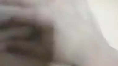 Guests has a XXX twosome with Desi housewife and films for MMS fans