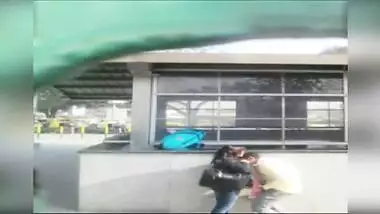 sex scandal, mms video of Desi aunty suck cock local boy near road